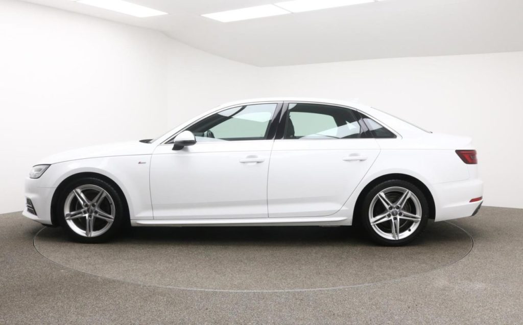 Used_2017_WHITE_AUDI_A4_1