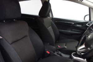 Used_2017_WHITE_HONDA_JAZZ_1