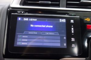 Used_2017_WHITE_HONDA_JAZZ_1