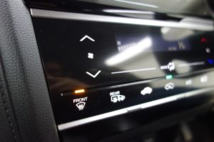 Used_2017_WHITE_HONDA_JAZZ_1