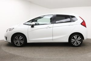 Used_2017_WHITE_HONDA_JAZZ_1