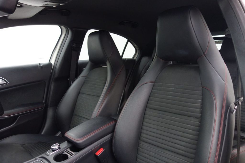 Used_2017_WHITE_MERCEDES-BENZ_A-CLASS_1