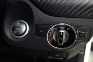 Used_2017_WHITE_MERCEDES-BENZ_A-CLASS_1
