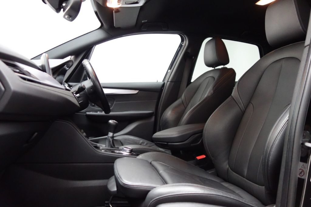 Used_2018_BLACK_BMW_2-SERIES_1