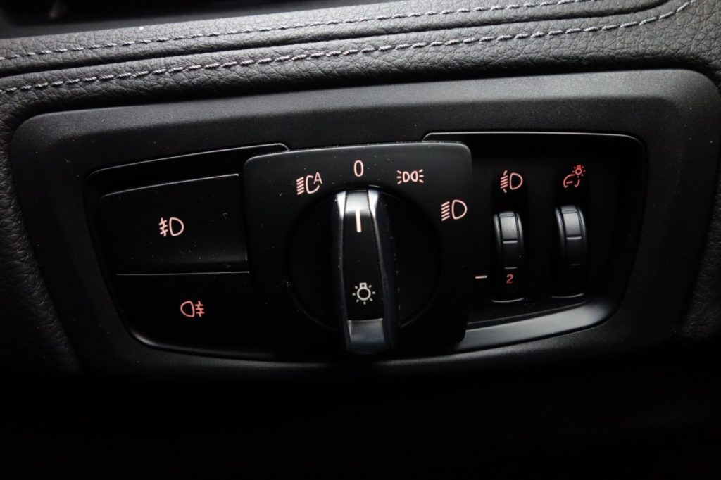 Used_2018_BLACK_BMW_2-SERIES_1