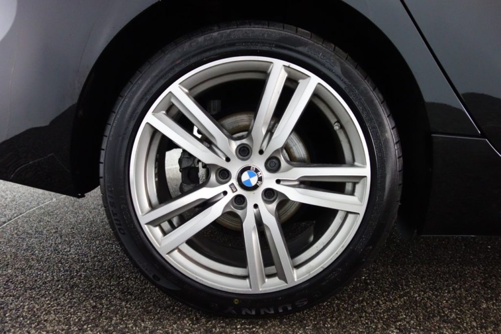 Used_2018_BLACK_BMW_2-SERIES_1