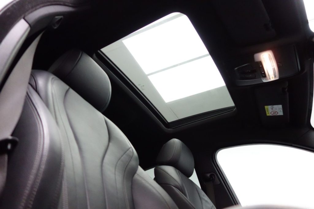 Used_2019_WHITE_BMW_X6_3