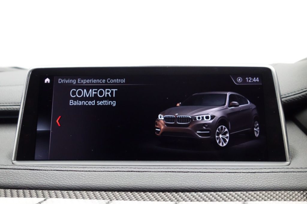 Used_2019_WHITE_BMW_X6_3
