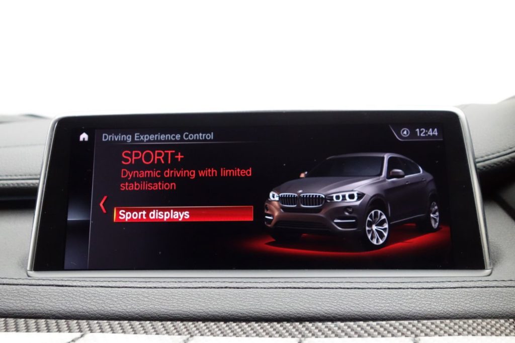 Used_2019_WHITE_BMW_X6_3