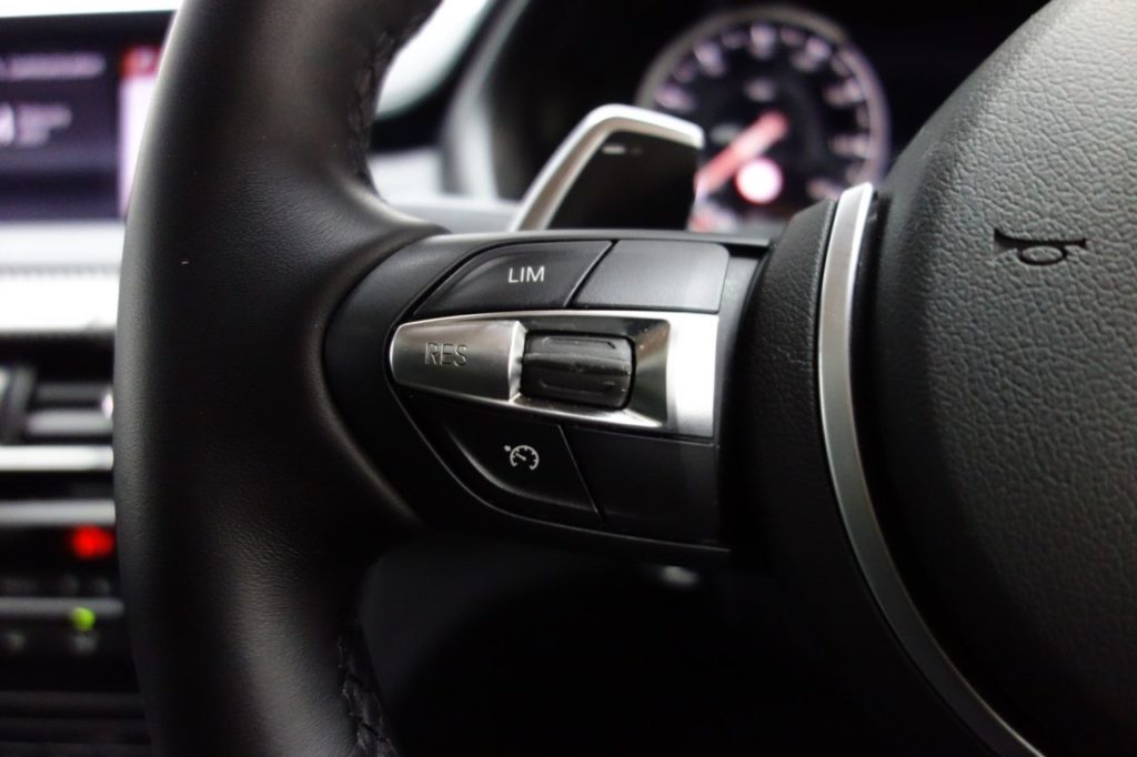 Used_2019_WHITE_BMW_X6_3