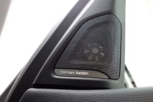 Used_2019_WHITE_BMW_X6_3