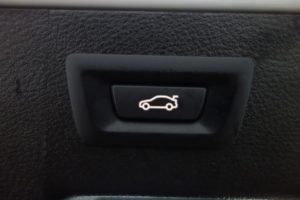 Used_2019_WHITE_BMW_X6_3