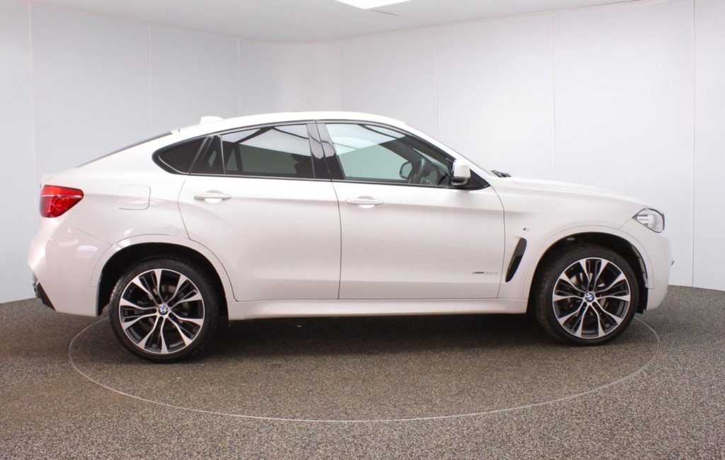 Used_2019_WHITE_BMW_X6_3