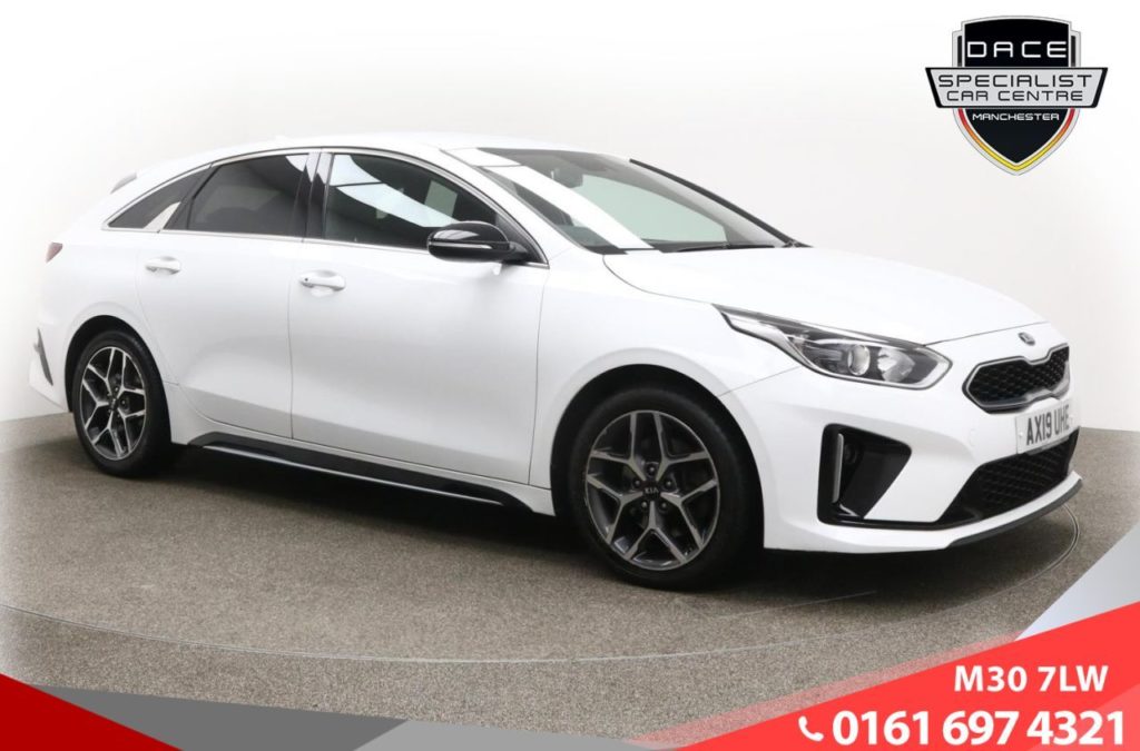 Used 2019 WHITE KIA PROCEED Estate 1.4 GT-LINE ISG 5d AUTO 139 BHP (reg. 2019-04-30) for sale in Ramsbottom