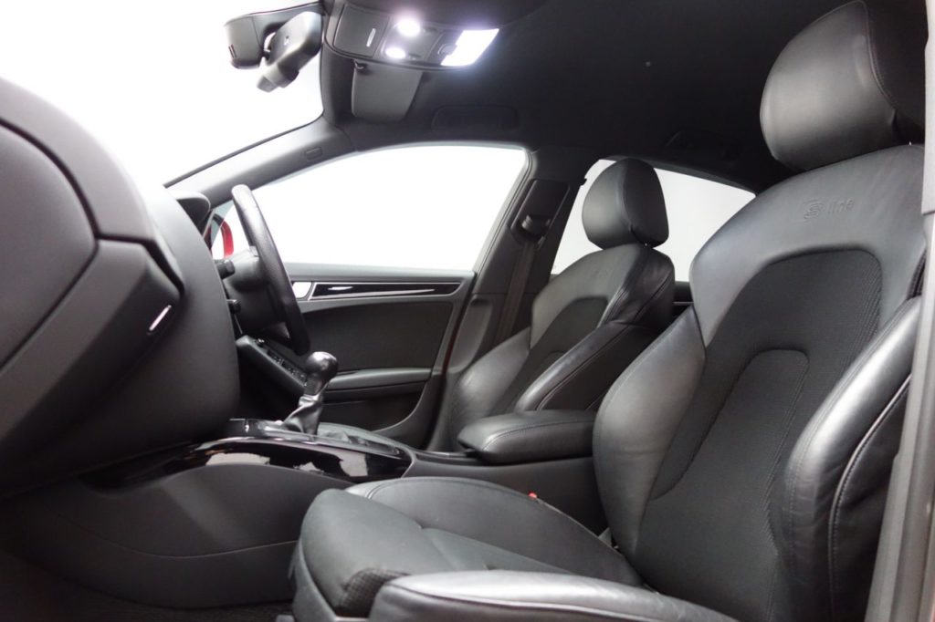 Used_2011_RED_AUDI_A4_3
