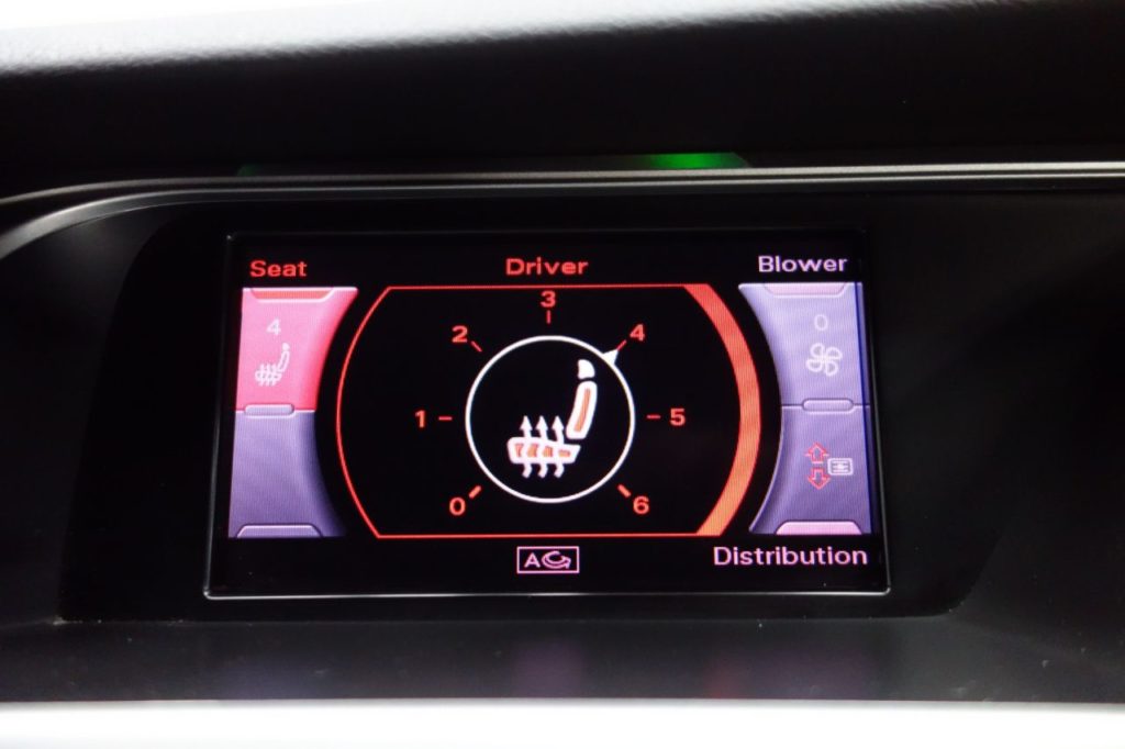 Used_2011_RED_AUDI_A4_3