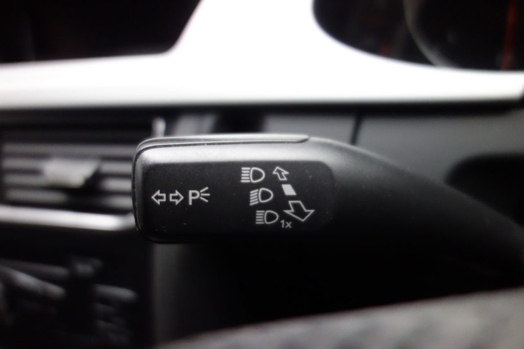Used_2011_RED_AUDI_A4_3