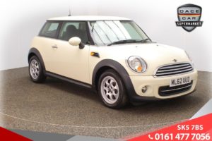 Used 2012 WHITE MINI HATCH COOPER Hatchback 1.6 COOPER 3d 122 BHP (reg. 2012-10-18) for sale in Lees