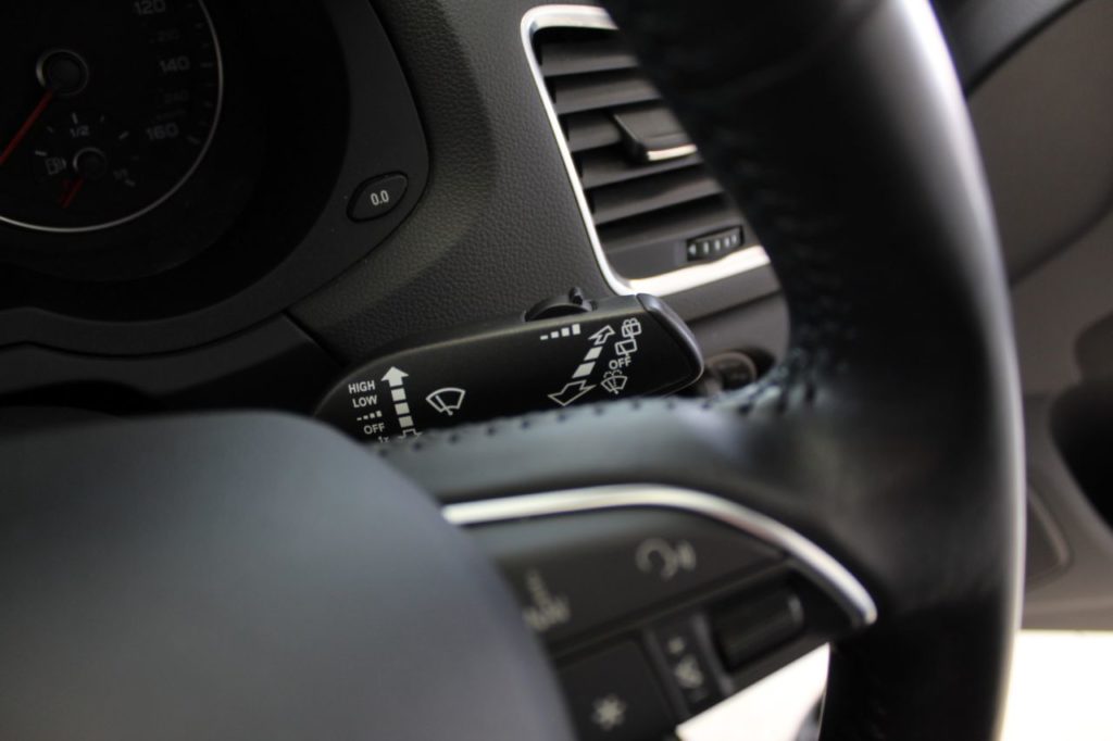 Used_2013_GREY_AUDI_Q3_2