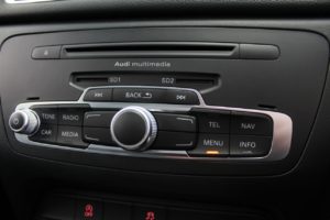 Used_2013_GREY_AUDI_Q3_2