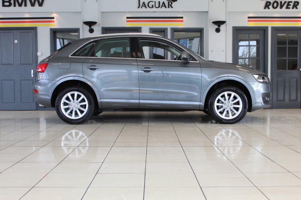 Used_2013_GREY_AUDI_Q3_2