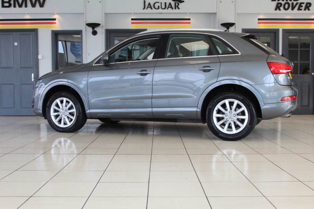 Used_2013_GREY_AUDI_Q3_2