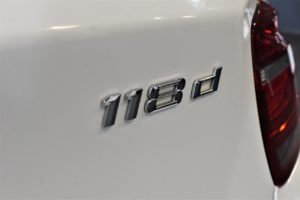 Used_2014_WHITE_BMW_1-SERIES_2