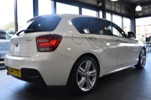 Used_2014_WHITE_BMW_1-SERIES_2
