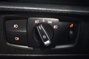 Used_2014_WHITE_BMW_1-SERIES_2