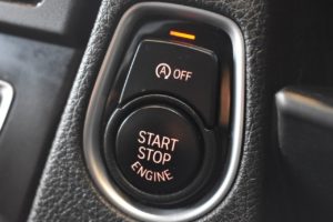 Used_2014_WHITE_BMW_1-SERIES_2