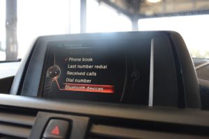 Used_2014_WHITE_BMW_1-SERIES_2