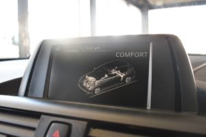 Used_2014_WHITE_BMW_1-SERIES_2