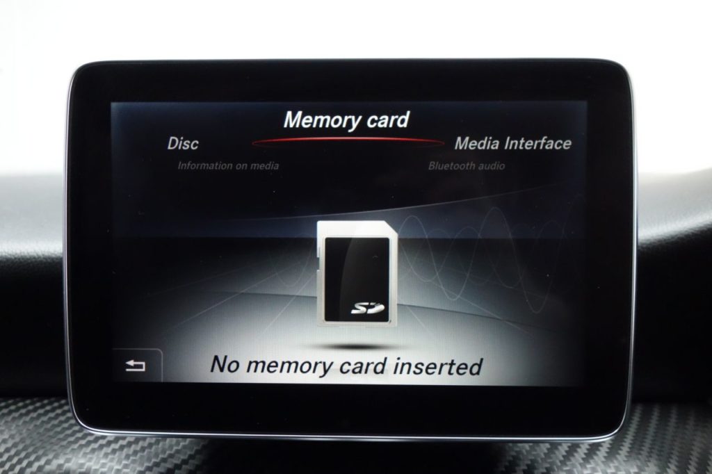 Used_2015_BLACK_MERCEDES-BENZ_A-CLASS_2