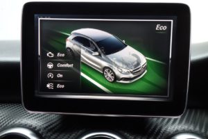Used_2015_BLACK_MERCEDES-BENZ_A-CLASS_2