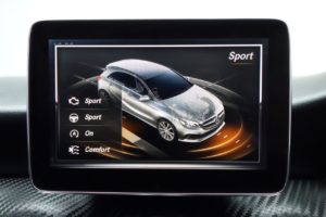 Used_2015_BLACK_MERCEDES-BENZ_A-CLASS_2