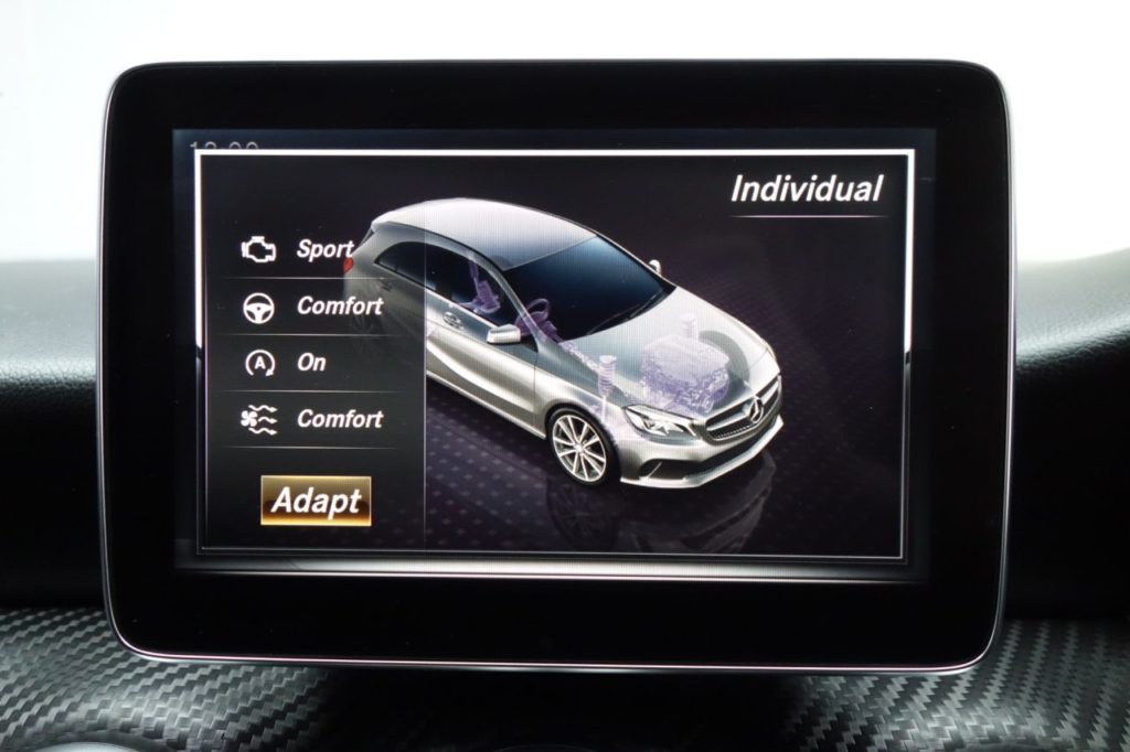 Used_2015_BLACK_MERCEDES-BENZ_A-CLASS_2