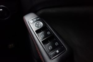Used_2015_BLACK_MERCEDES-BENZ_A-CLASS_2