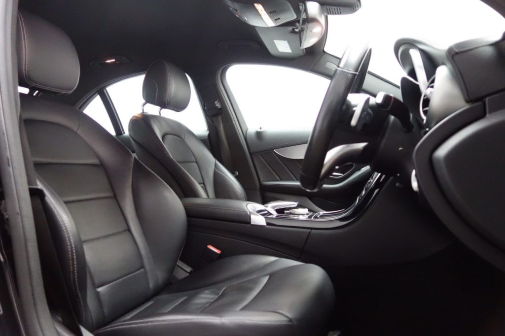 Used_2015_BLACK_MERCEDES-BENZ_C-CLASS_2