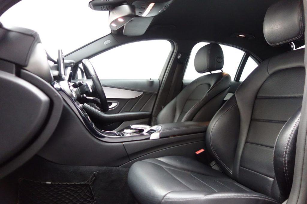 Used_2015_BLACK_MERCEDES-BENZ_C-CLASS_2