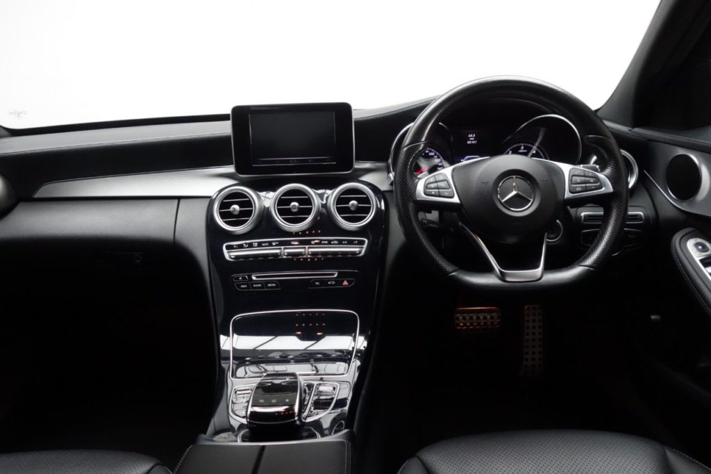 Used_2015_BLACK_MERCEDES-BENZ_C-CLASS_2