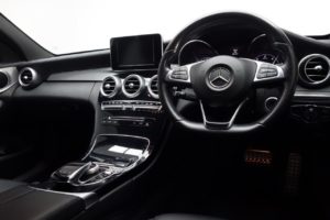 Used_2015_BLACK_MERCEDES-BENZ_C-CLASS_2