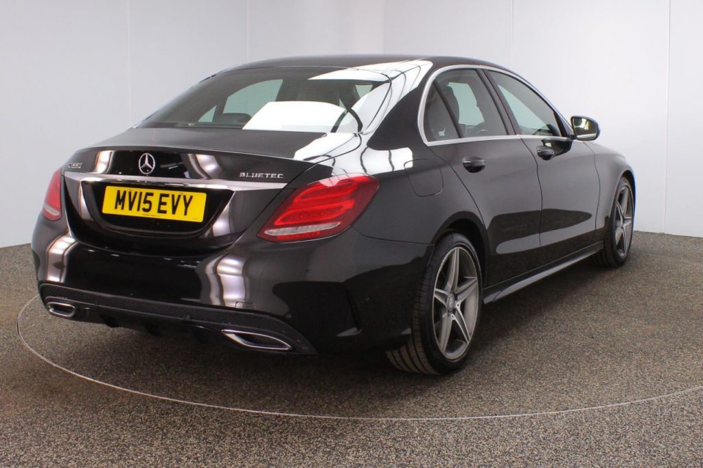 Used_2015_BLACK_MERCEDES-BENZ_C-CLASS_2