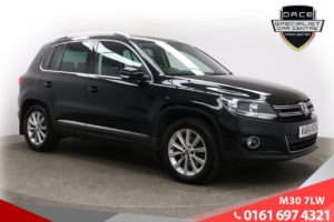 Used 2015 BLACK VOLKSWAGEN TIGUAN Estate 2.0 MATCH TDI BLUEMOTION TECHNOLOGY DSG 5d 139 BHP (reg. 2015-01-31) for sale in Tottington