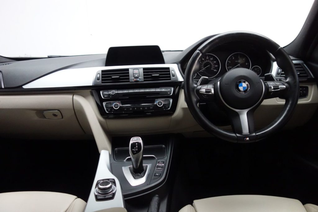 Used_2015_GREY_BMW_3-SERIES_3