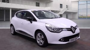 Used 2015 WHITE RENAULT CLIO Hatchback 1.1 DYNAMIQUE MEDIANAV 5d 75 BHP (reg. 2015-03-31) for sale in Lees