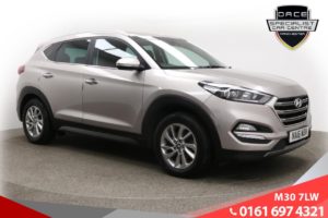 Used 2016 BEIGE HYUNDAI TUCSON 4x4 1.7 CRDI PREMIUM BLUE DRIVE 5d 114 BHP (reg. 2016-05-25) for sale in Tottington