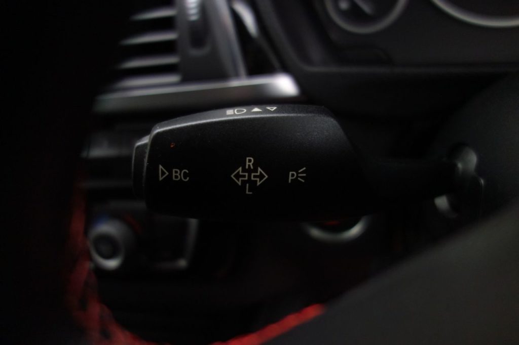 Used_2016_BLACK_BMW_3-SERIES_2