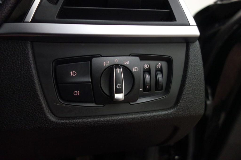 Used_2016_BLACK_BMW_3-SERIES_2