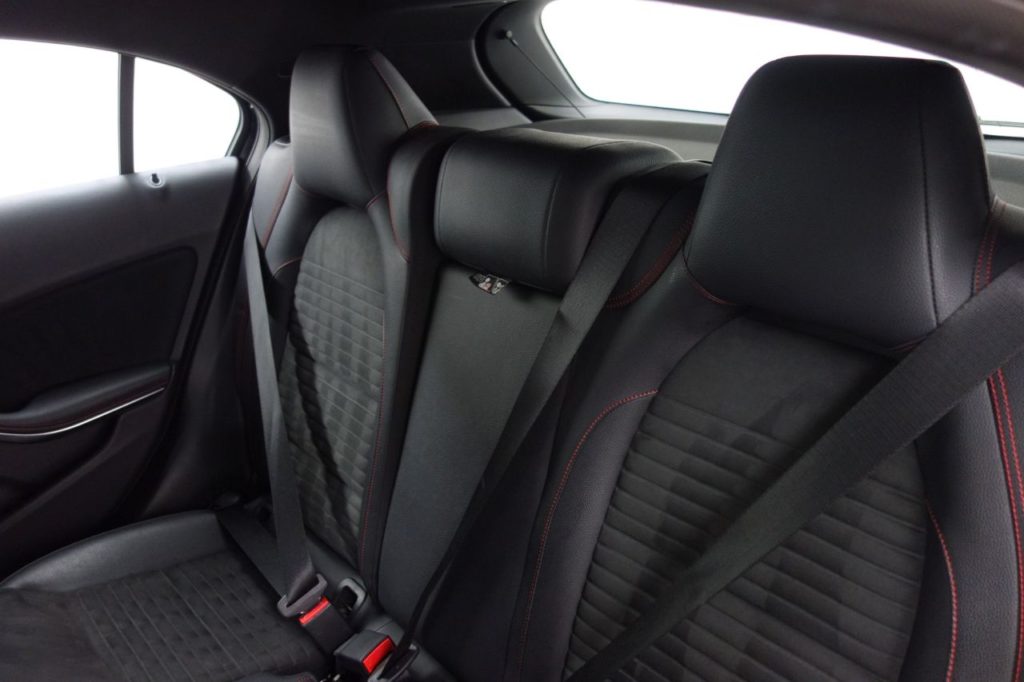 Used_2016_BLACK_MERCEDES-BENZ_A-CLASS_2