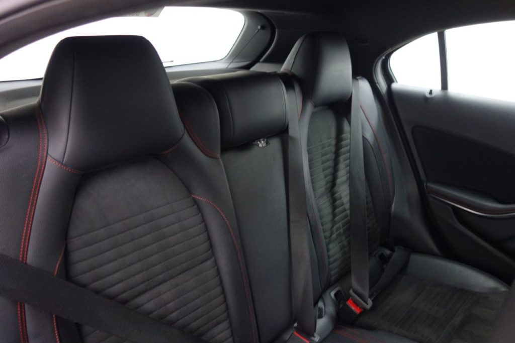 Used_2016_BLACK_MERCEDES-BENZ_A-CLASS_2